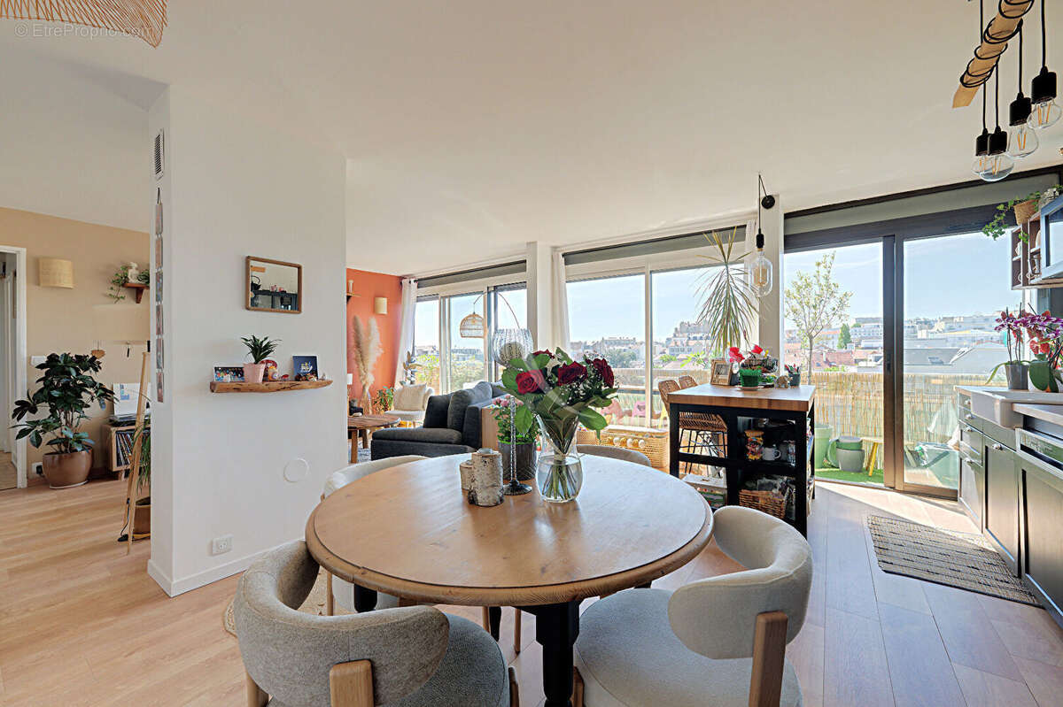 Appartement à LE PERREUX-SUR-MARNE