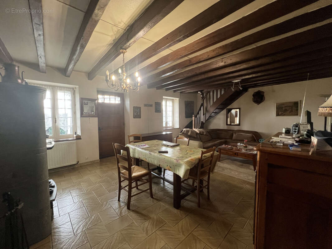 Maison à LE CHATELET