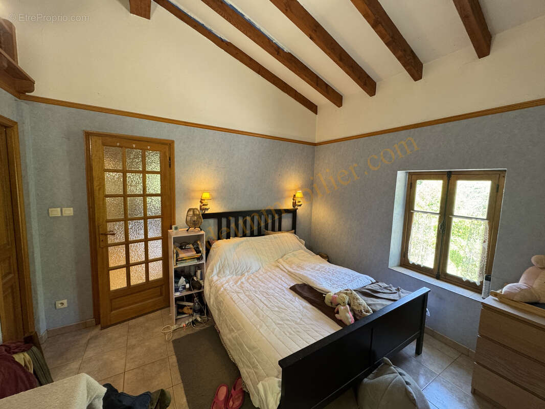 Maison avec jardin de 3500m2 environ - photo 19