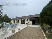 Maison à LA TOUR-BLANCHE