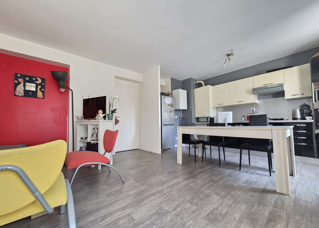 Appartement à MARLY-LA-VILLE