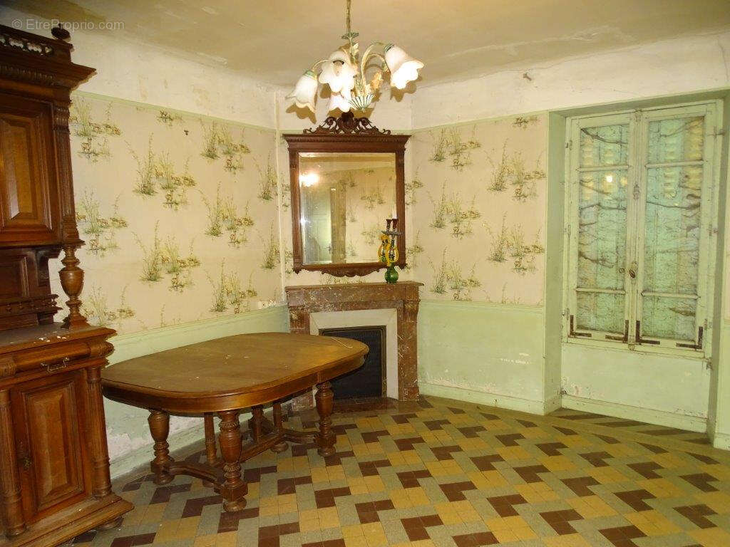 Corps de ferme avec nombreuses dépendances et terrain à bâtir   Un fort potentiel au cœur du Gâtinais - photo 6
