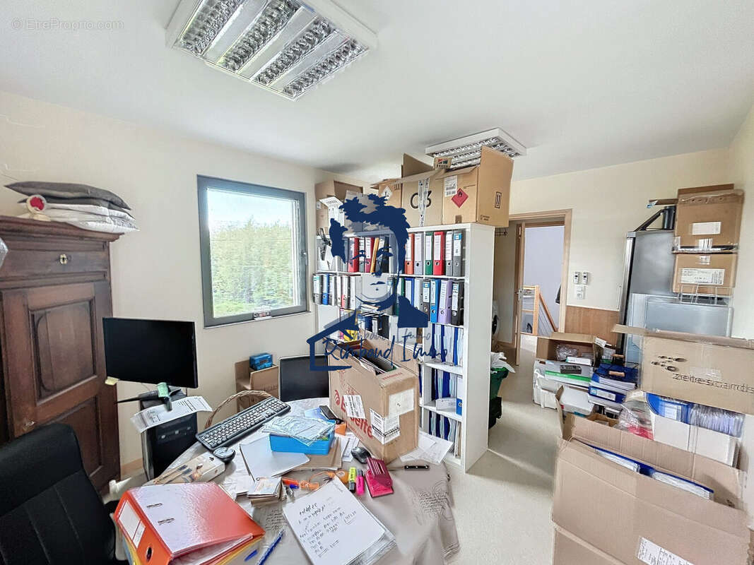 Commerce 325 m² à Blagny  - photo 8