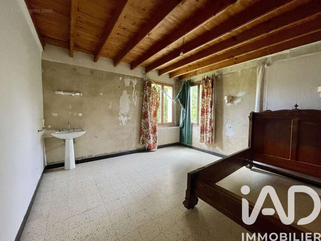 Maison 161 m² à Beaumerie-Saint-Martin  - photo 5