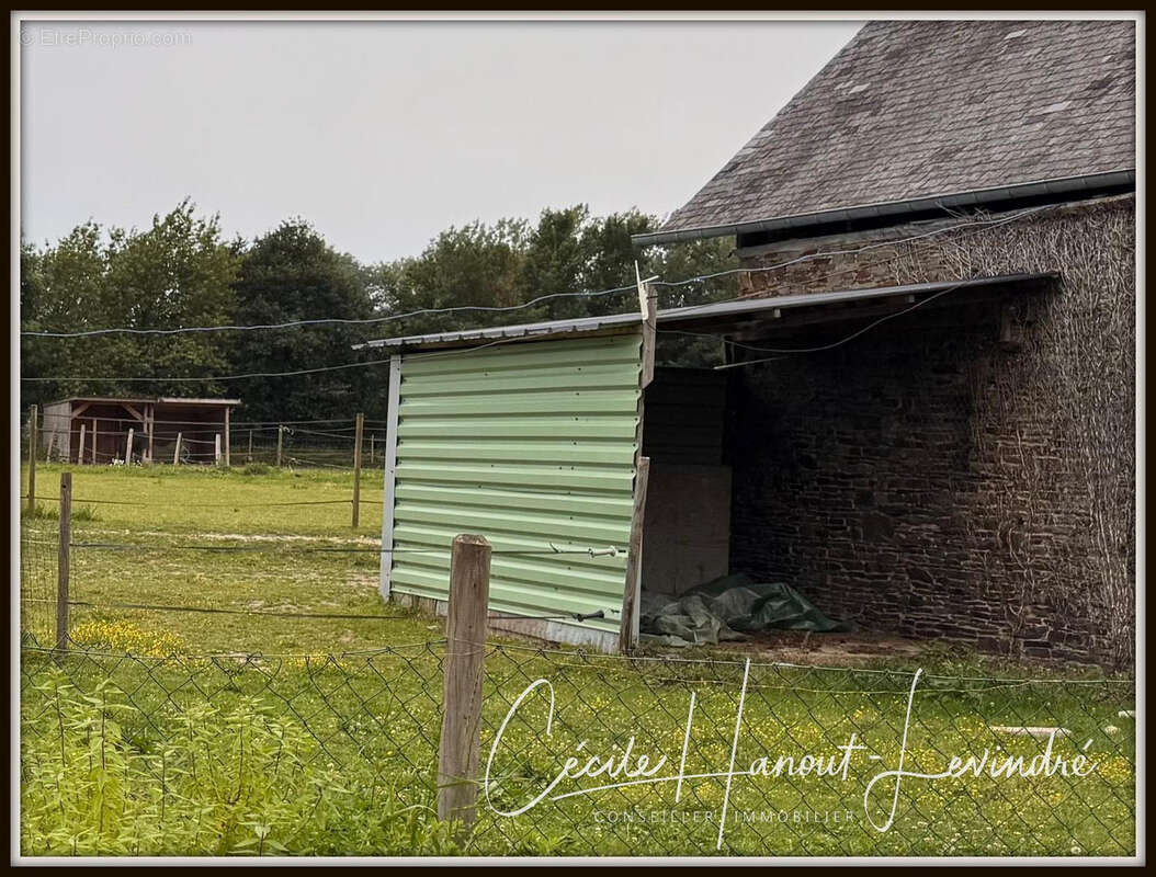 AUCEY LA PLAINE- Proche Mt St Michel-  Ensemble immo Maison: 270 m2 hab. + Dépendances pierre + Terrain 1,7 ha - photo 30
