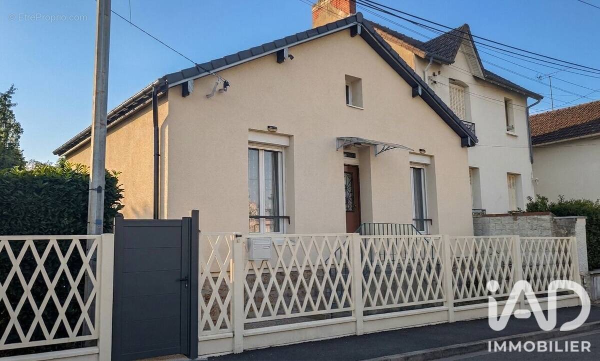 Photo 1 - Maison à SAVIGNY-SUR-ORGE