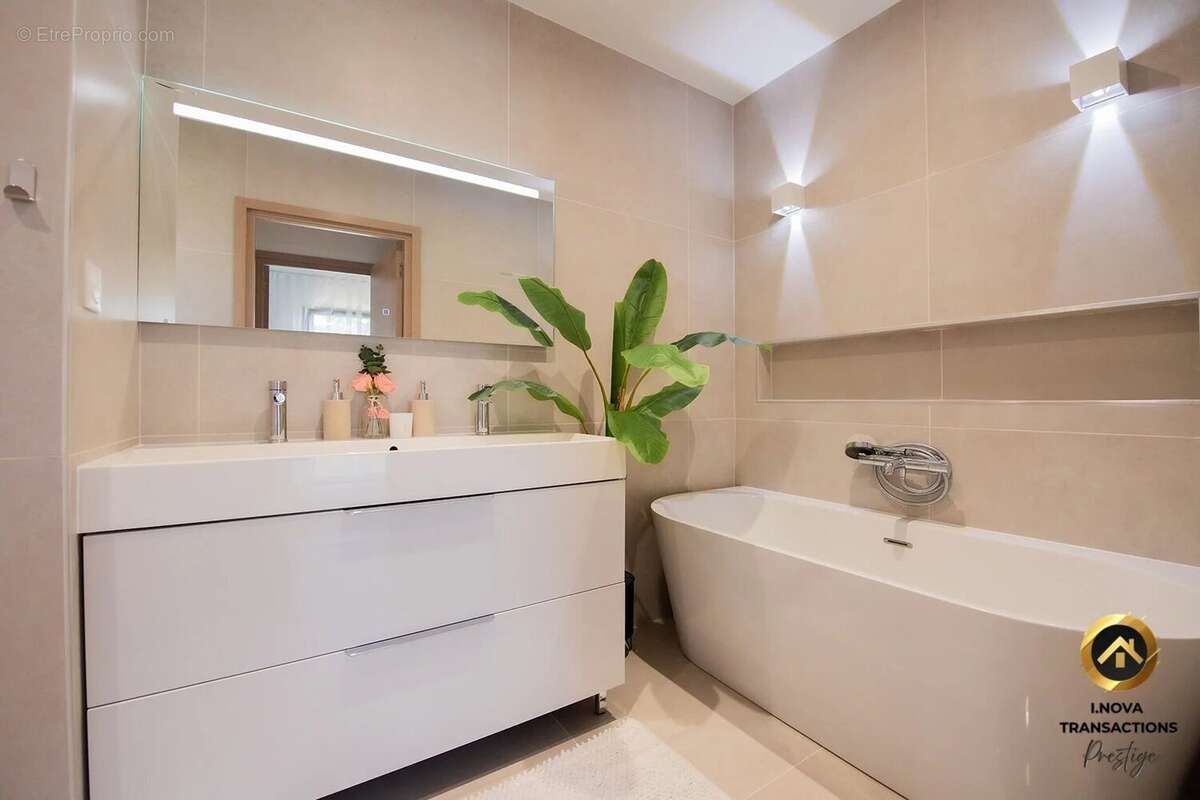 Maison à VILLEFRANCHE-SUR-SAONE