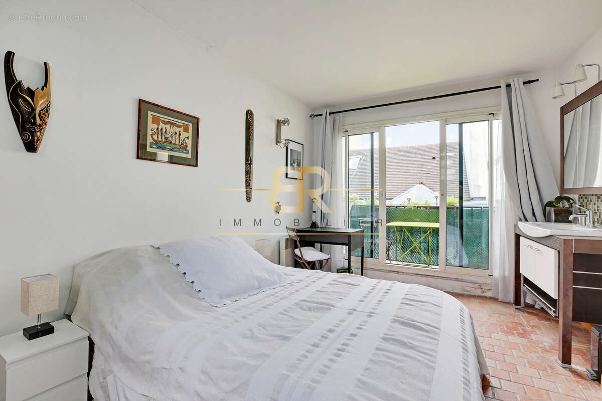 Appartement à PARIS-2E