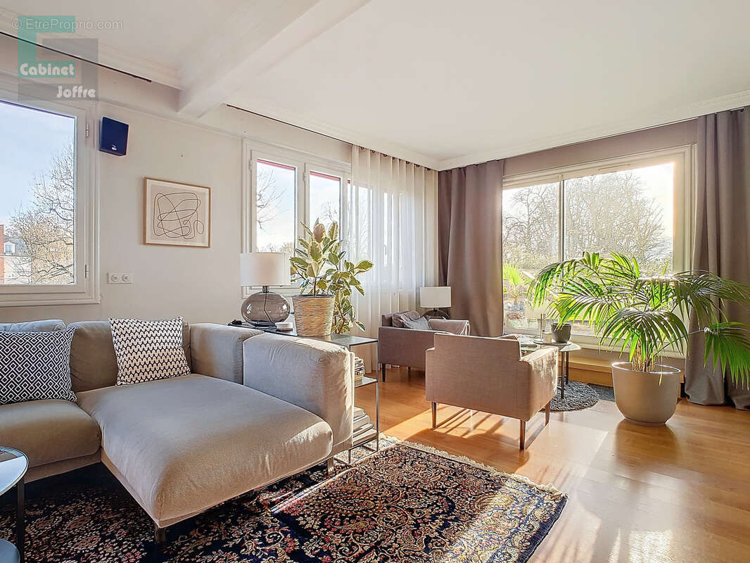 Appartement à FONTAINEBLEAU