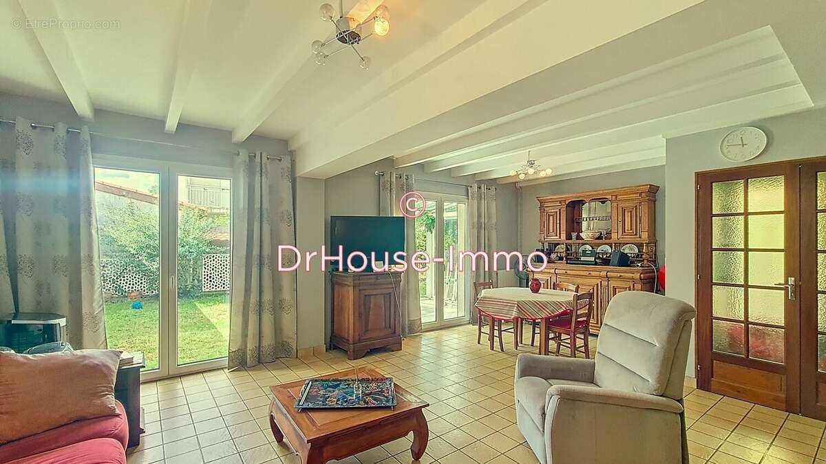 Maison à LE HAILLAN