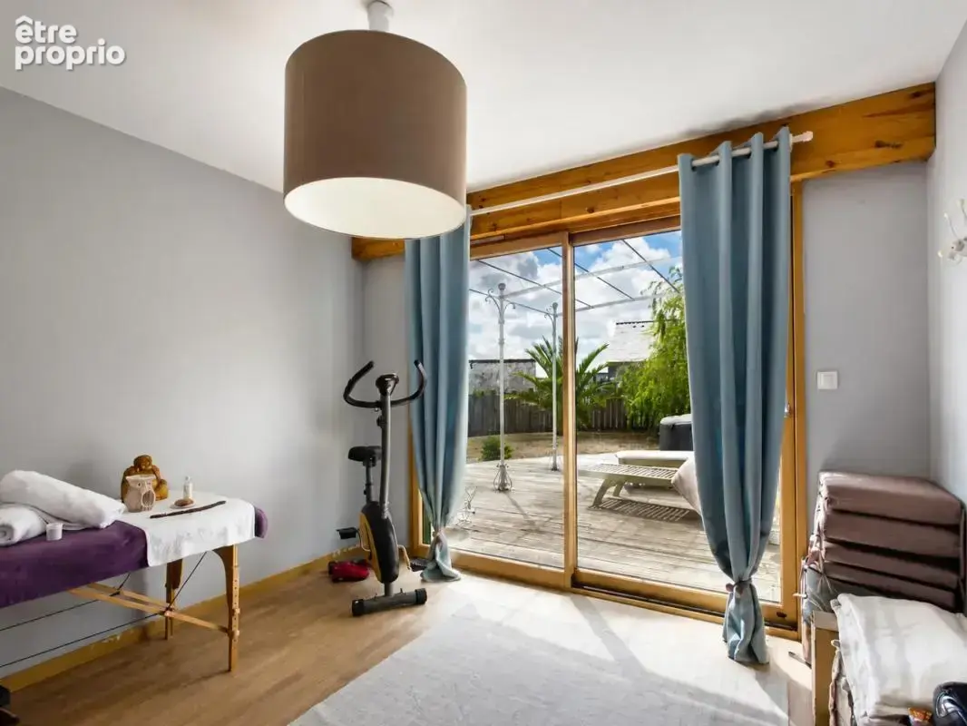 Maison de 7 pièces de 168 m² à Plounévez-Lochrist proche plage - photo 13