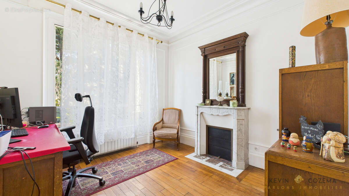 Maison à CORBEIL-ESSONNES