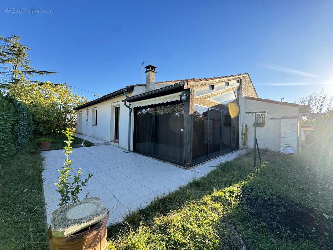 MAISON T4 de 100 M2 avec 478 M2 de terrain + Veranda + garage à vendre 31270 CUGNAUX - photo 13