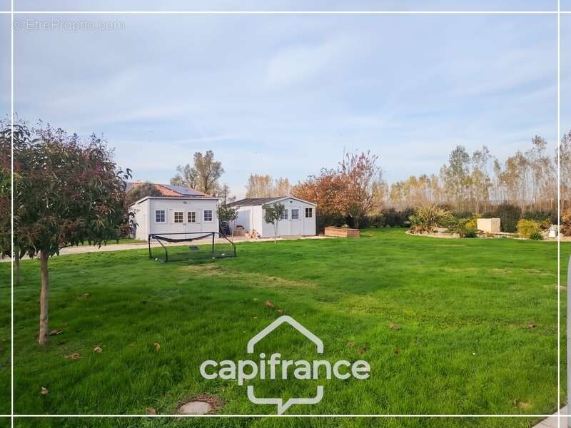 Maison à CAUDECOSTE