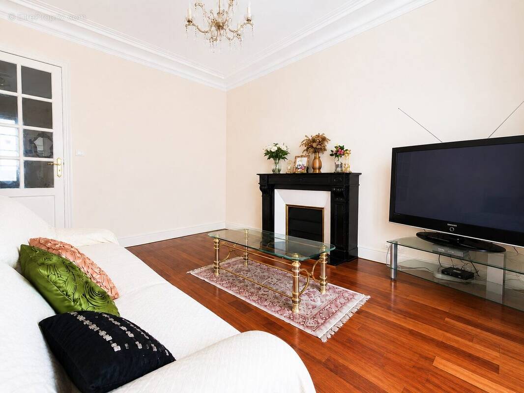 Appartement à CLICHY