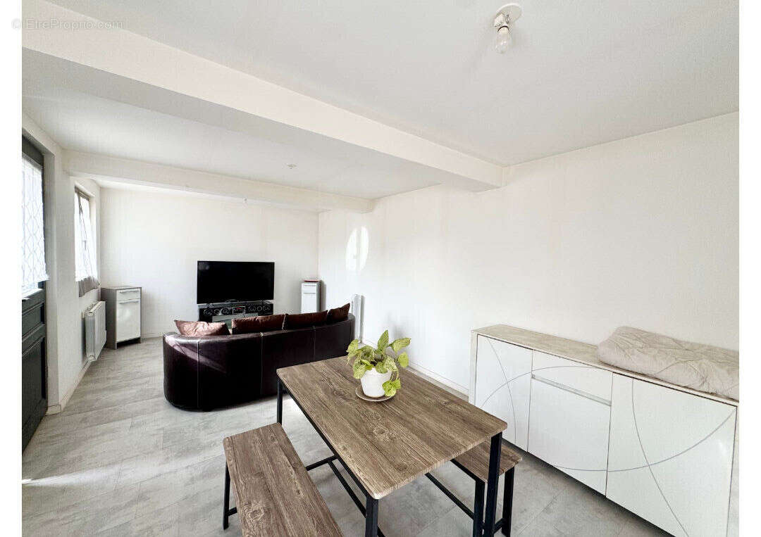 Appartement à CHATEAU-GONTIER