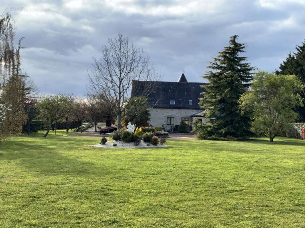 Maison 260 m² à Soulge-Sur-Ouette  - photo 8