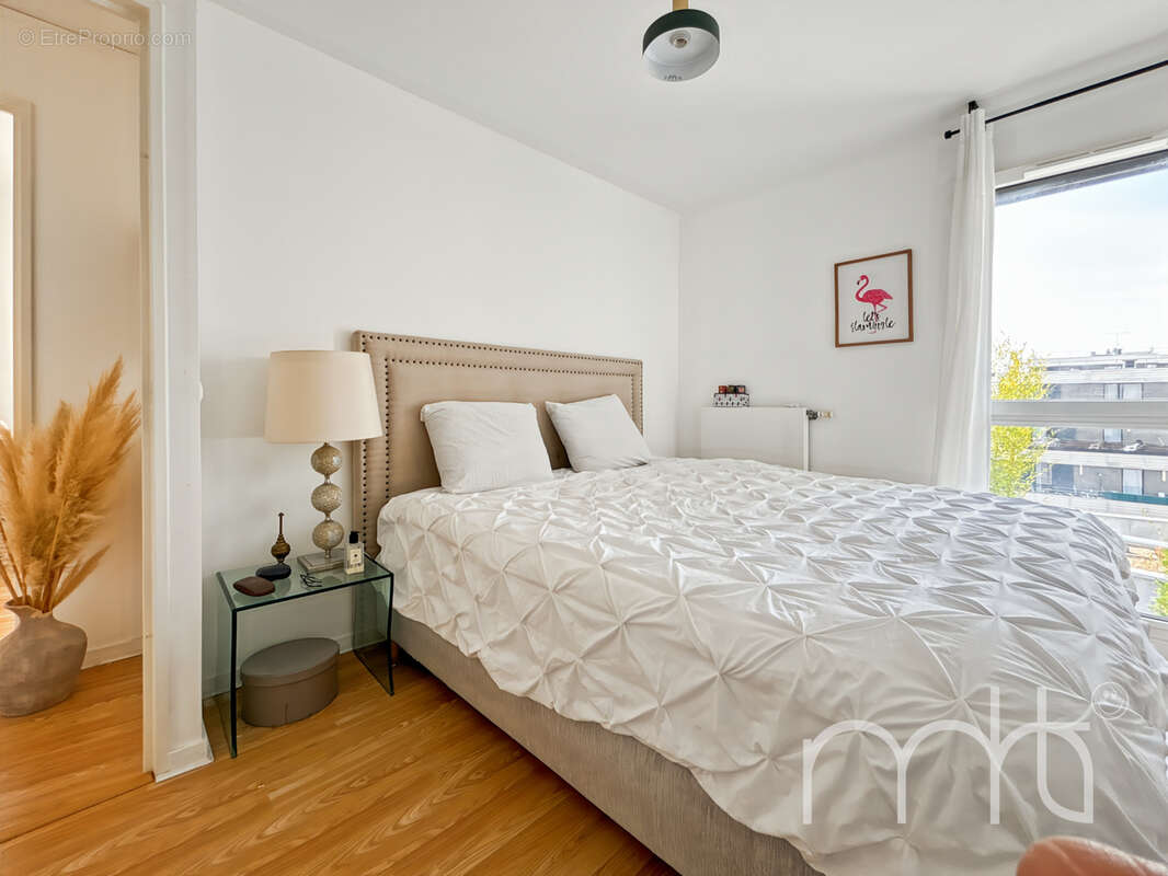 Appartement à COLOMBES