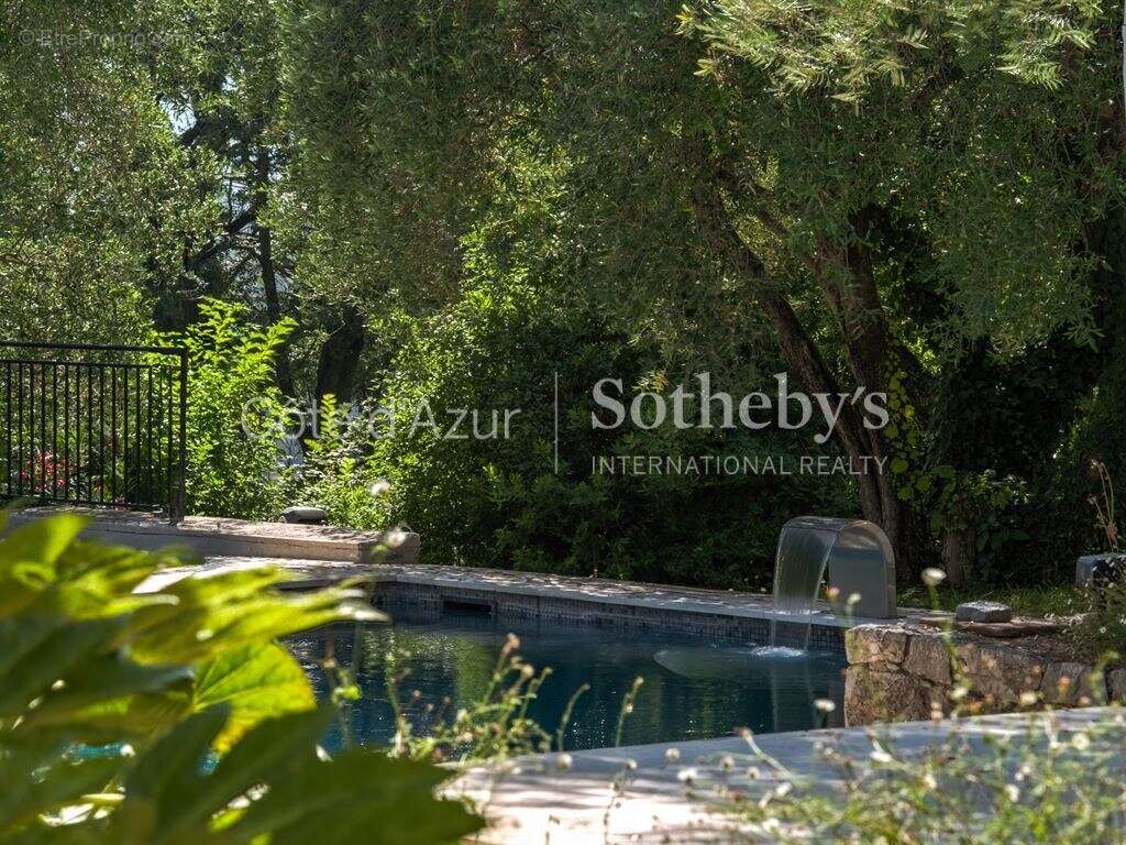 Maison à MOUGINS