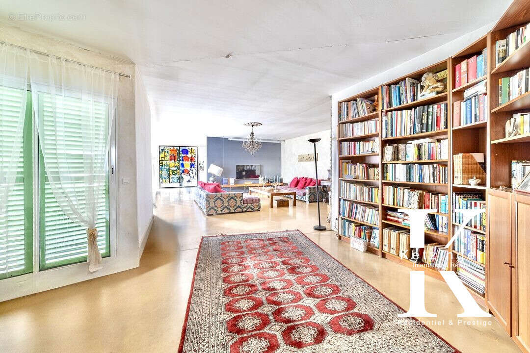 Maison à VILLENEUVE-LES-MAGUELONE