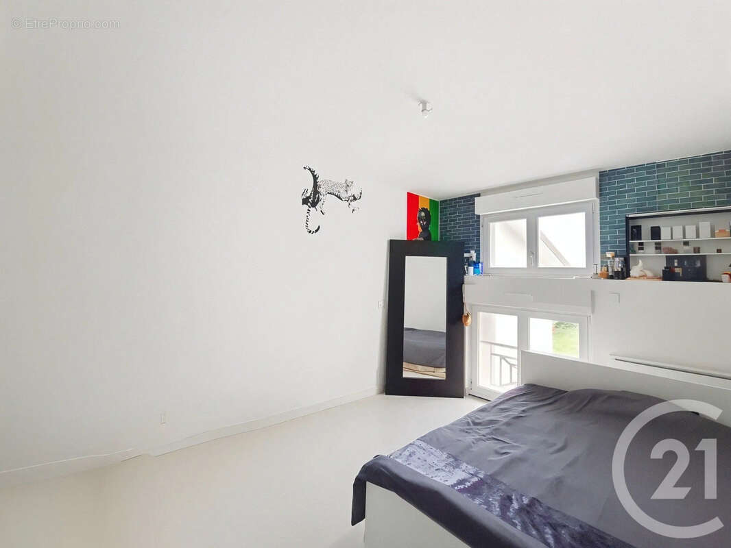 Maison à SAINT-PIERRE-DE-CHANDIEU