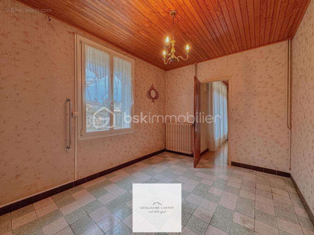 Maison à SORGUES