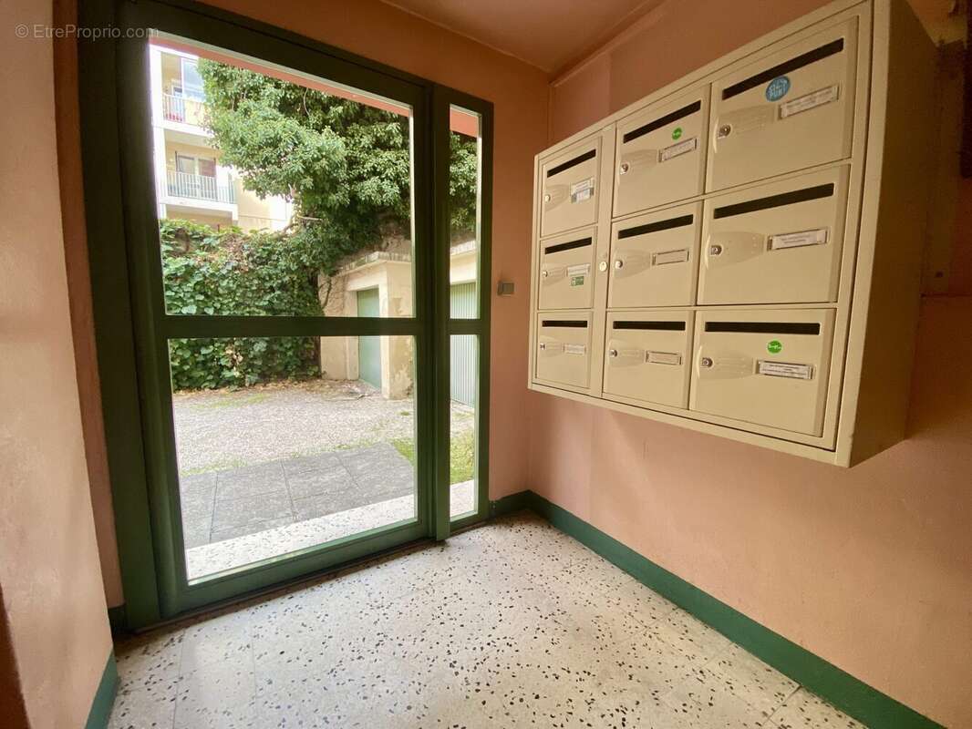 Appartement 27 m² à Romans-Sur-Isere  - photo 8