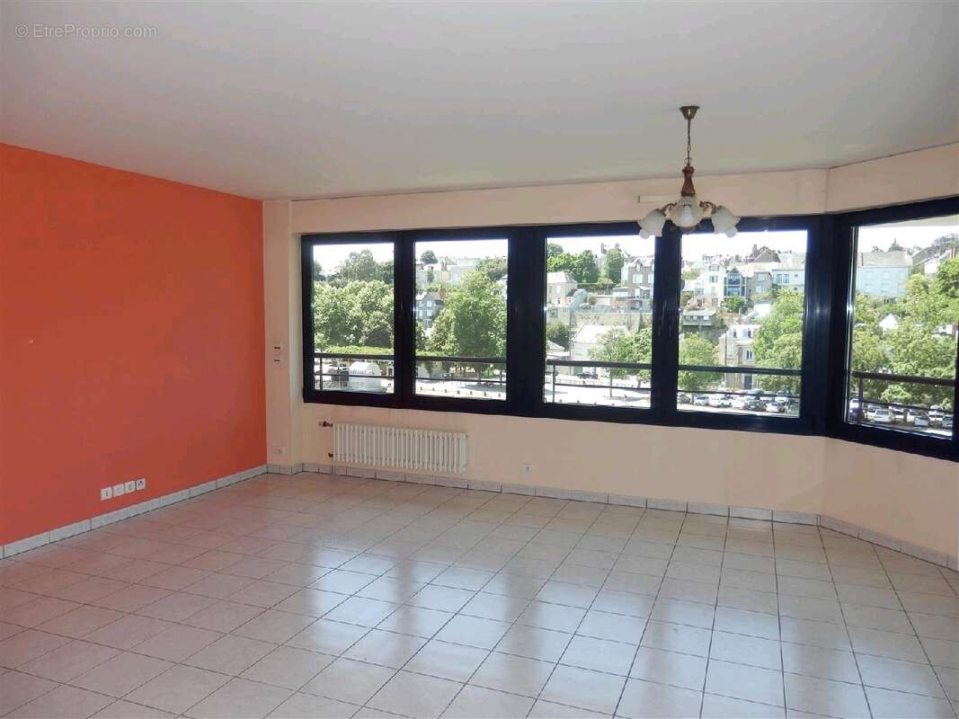 Appartement à LAVAL