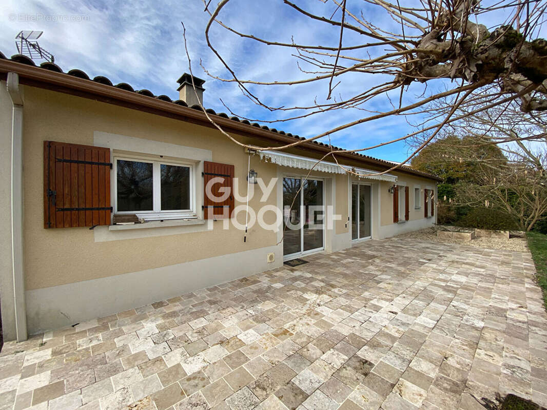 Maison à BRANNE