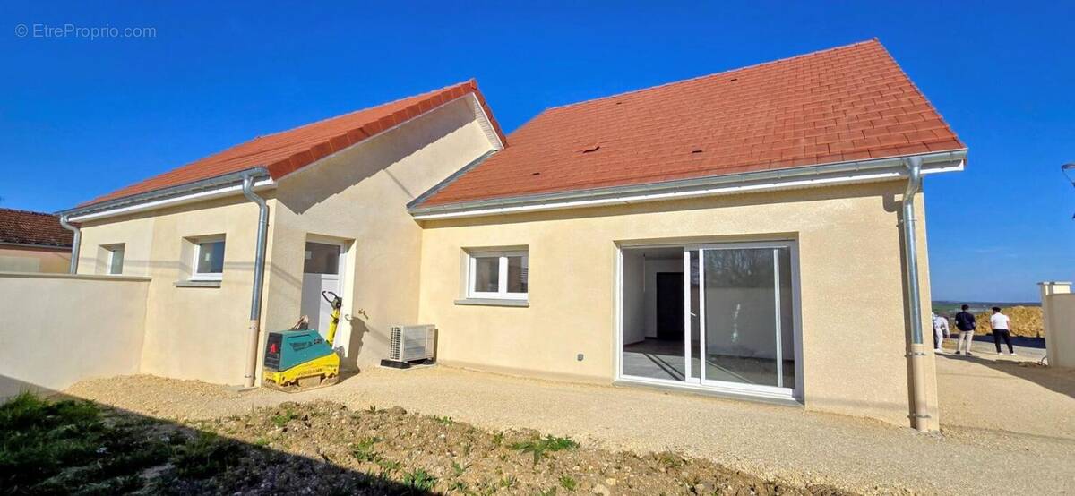 Maison à GRAY
