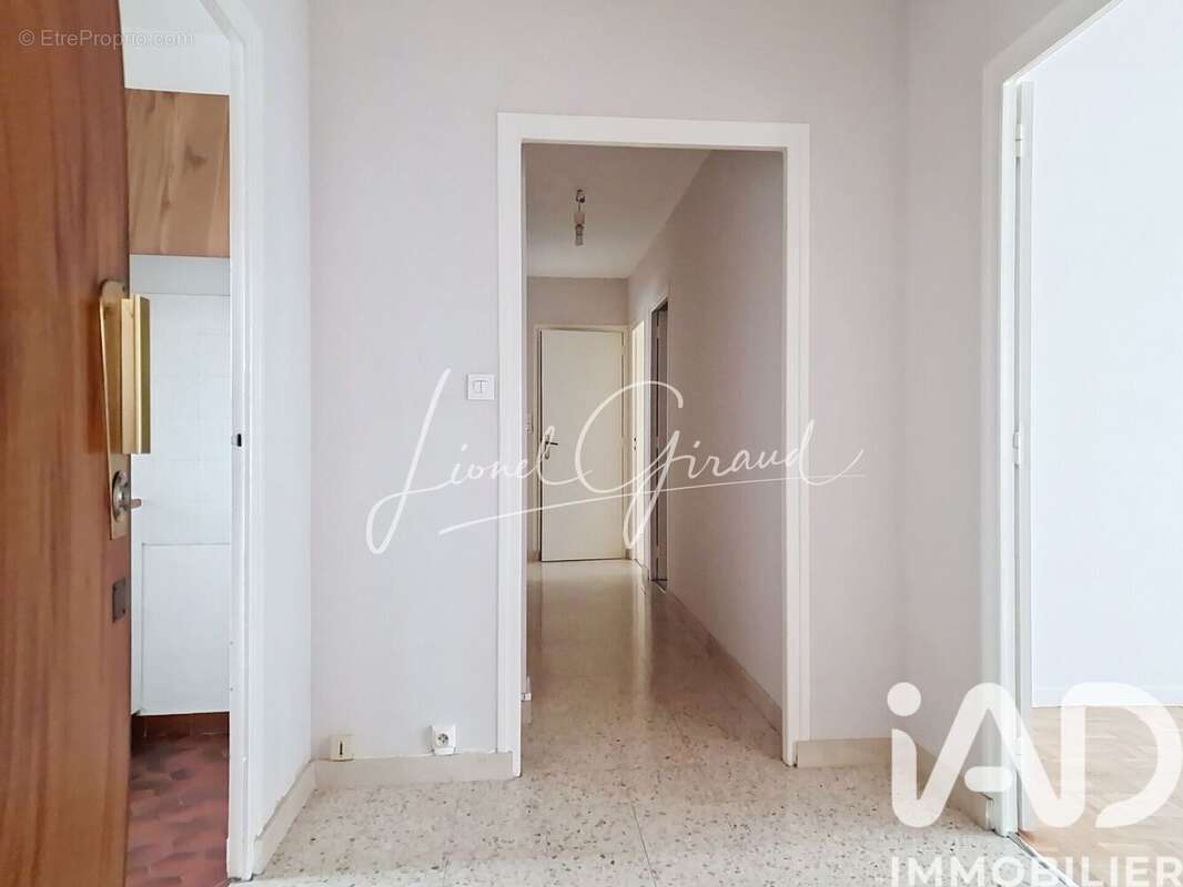 Photo 4 - Appartement à SAINT-MARTIN-D'HERES