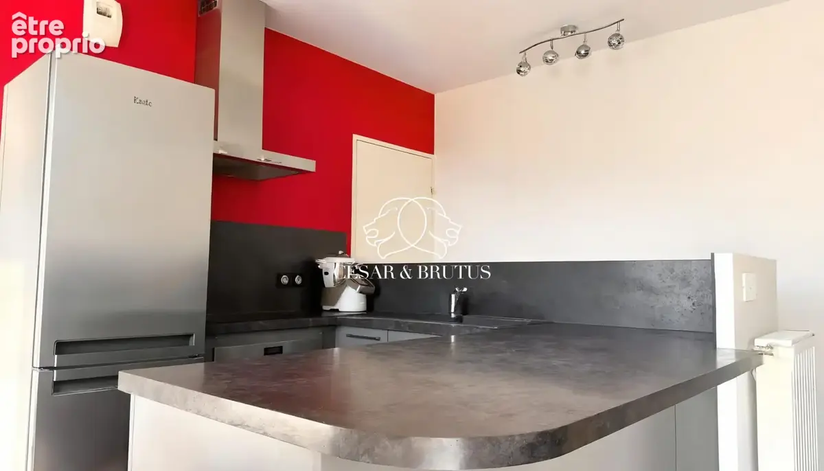 Appartement 60 m² à Saint-Priest  - photo 4