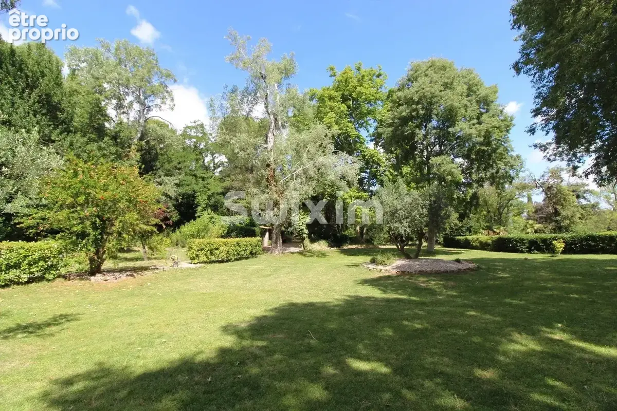 Superbe Propriété du XVI ème siècle avec parc de 3 hectares - photo 3