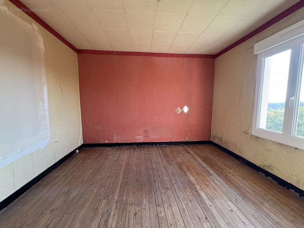 Maison à LE MESNIL-GUILLAUME