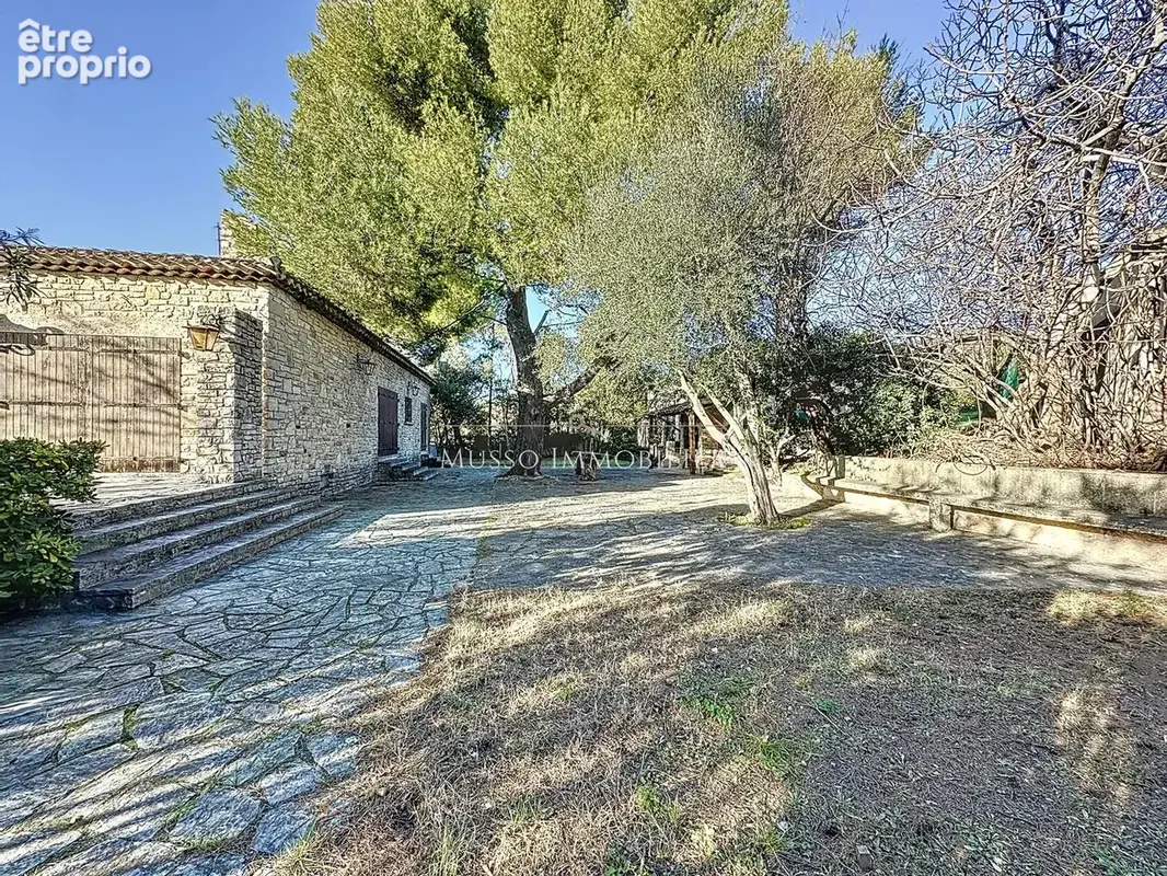 Maison 7 pièces 440 m² à vendre à Allauch (13190) - photo 5