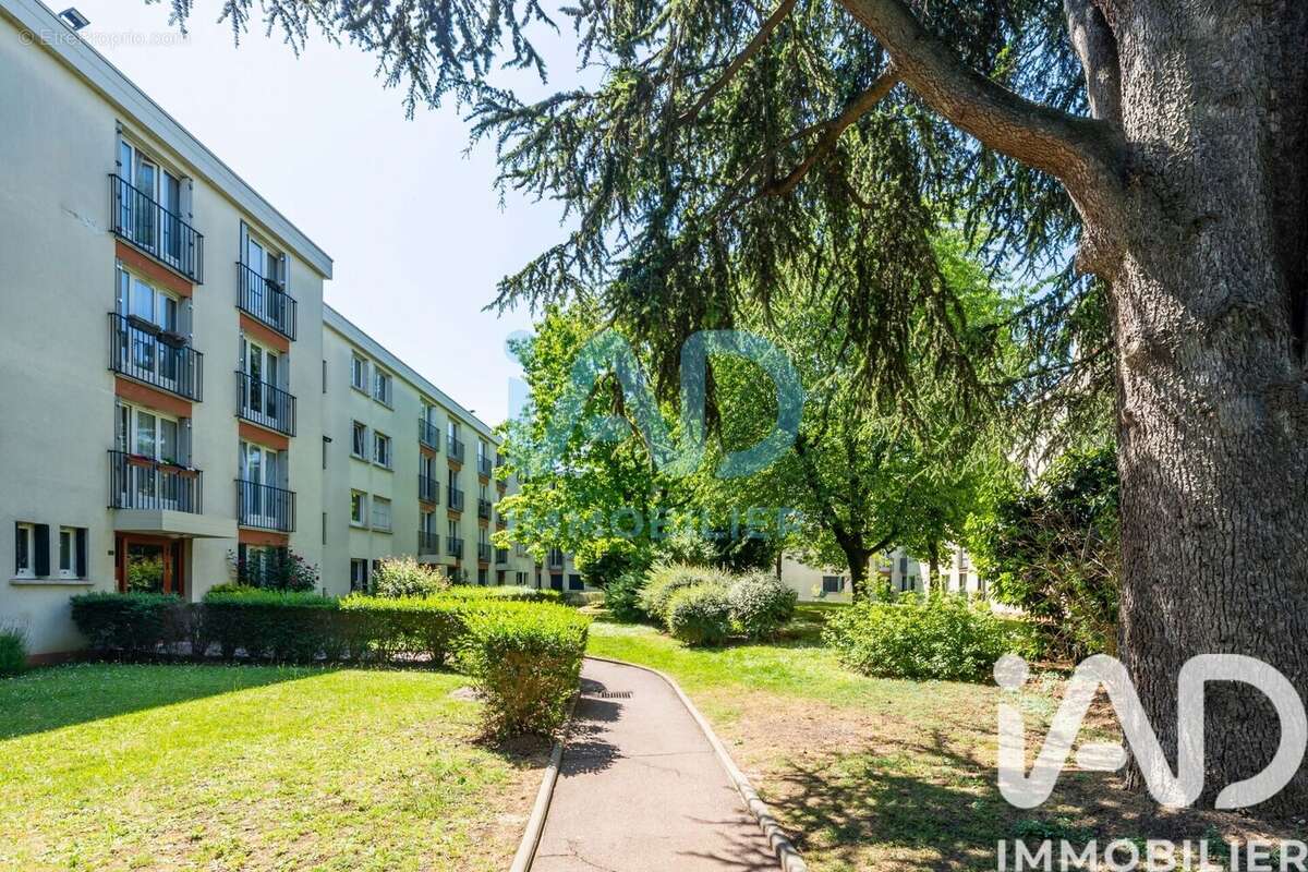 Photo 6 - Appartement à CHEVILLY-LARUE