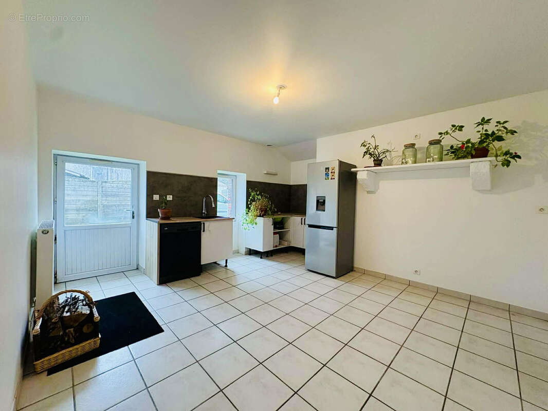 Maison à LES BROUZILS