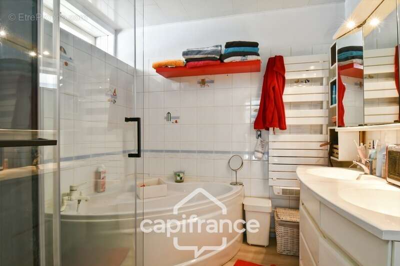 Maison à vendre 5 pièces TORXE (17) avec jardin clos de 1000m², garage et atelier - photo 21