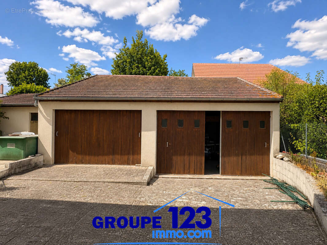 Maison familiale à Auxerre - Quartier Saint-Julien / Saint-Amâtre - photo 16