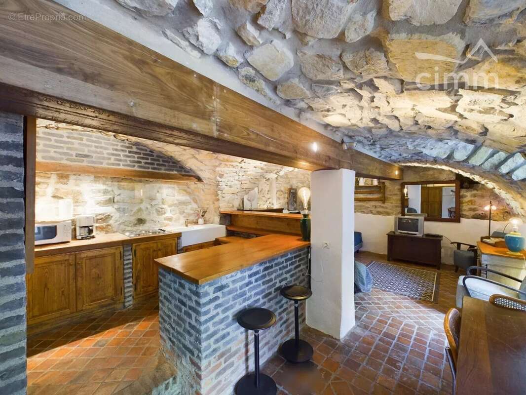 Maison à GROSPIERRES