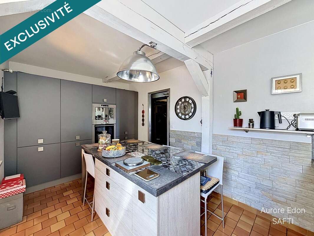Maison 168 m² à Combree  - photo 3