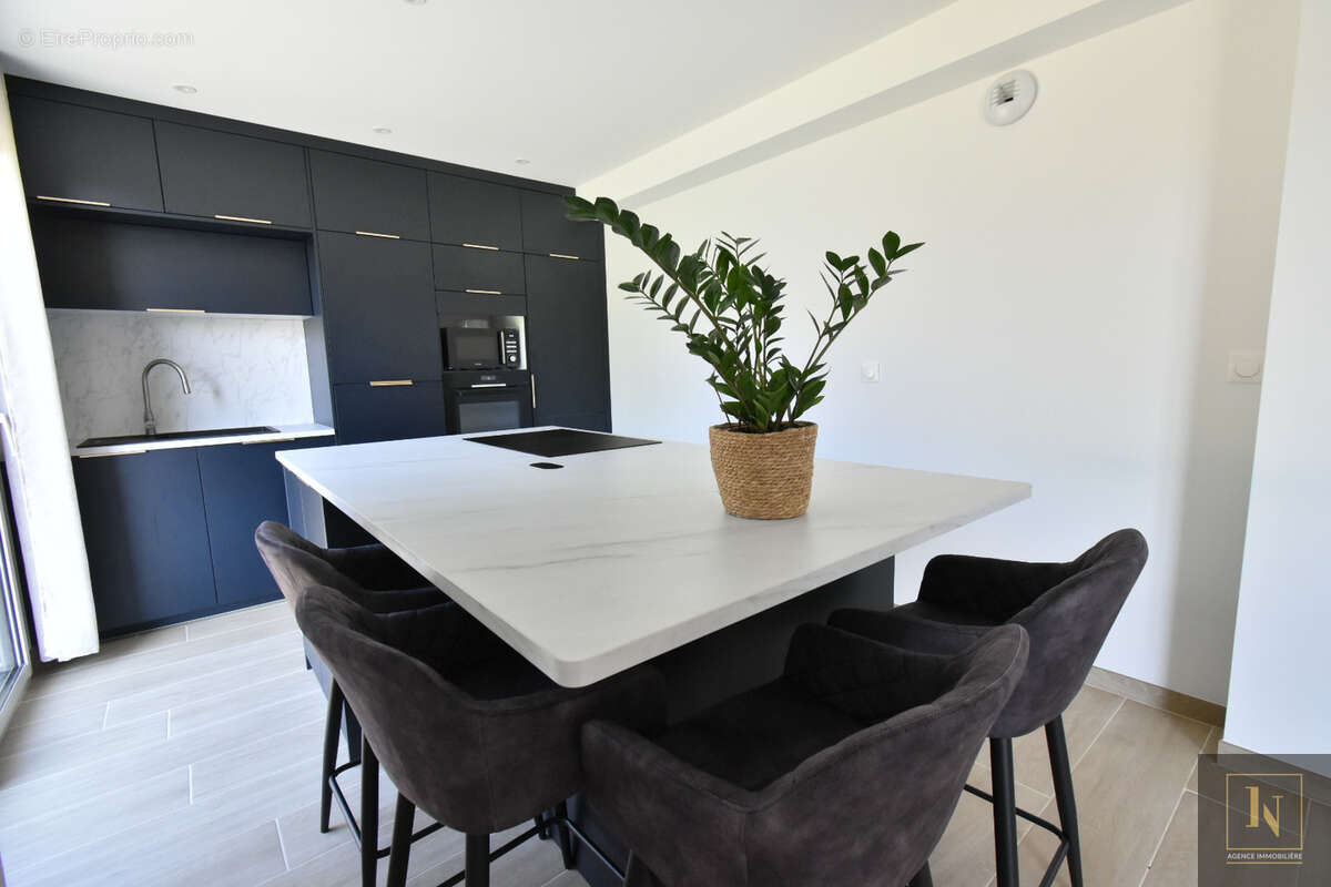 Maison à LOCQUELTAS