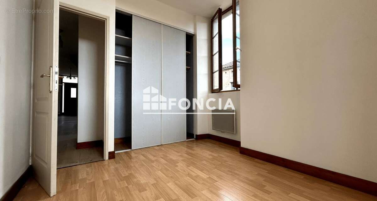 Appartement à PUY-L'EVEQUE