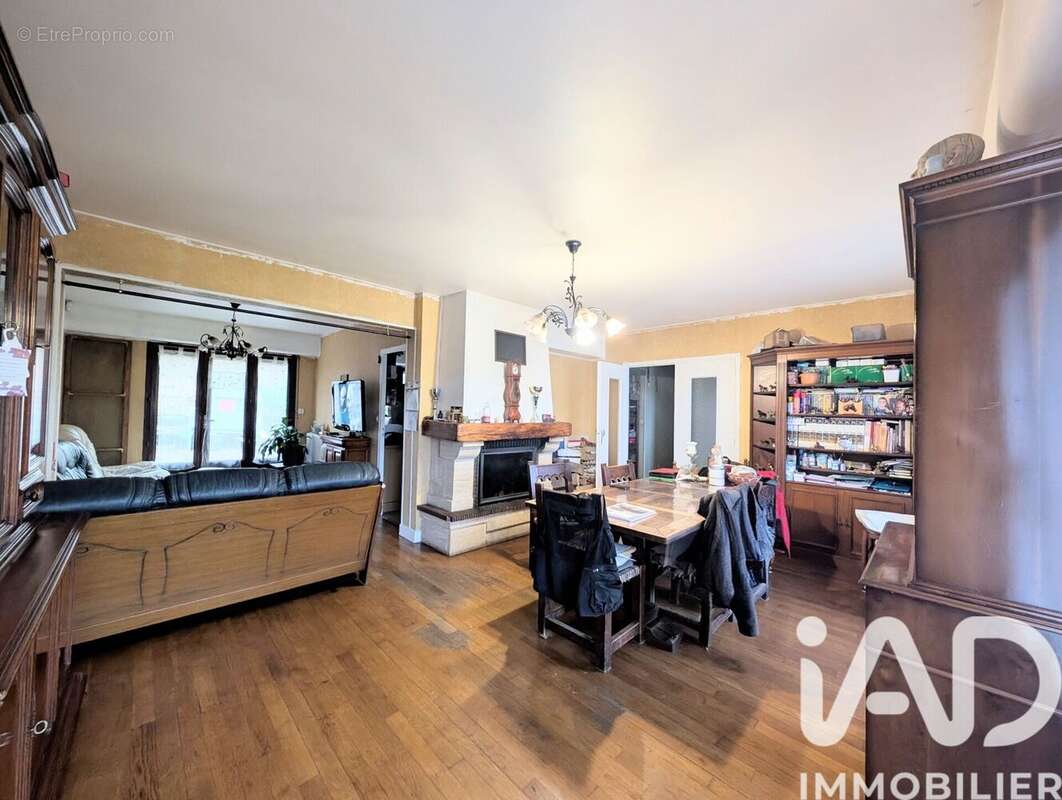 Photo 4 - Maison à SAINT-HILAIRE-LES-ANDRESIS