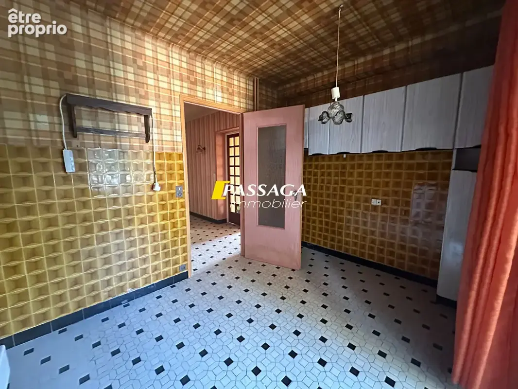 A VENDRE - Appartement de type 3/4 avec garage et cave - RODEZ - photo 6