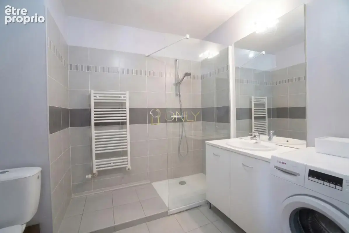 Vénissieux Appartement T2 balcon Garage - photo 5
