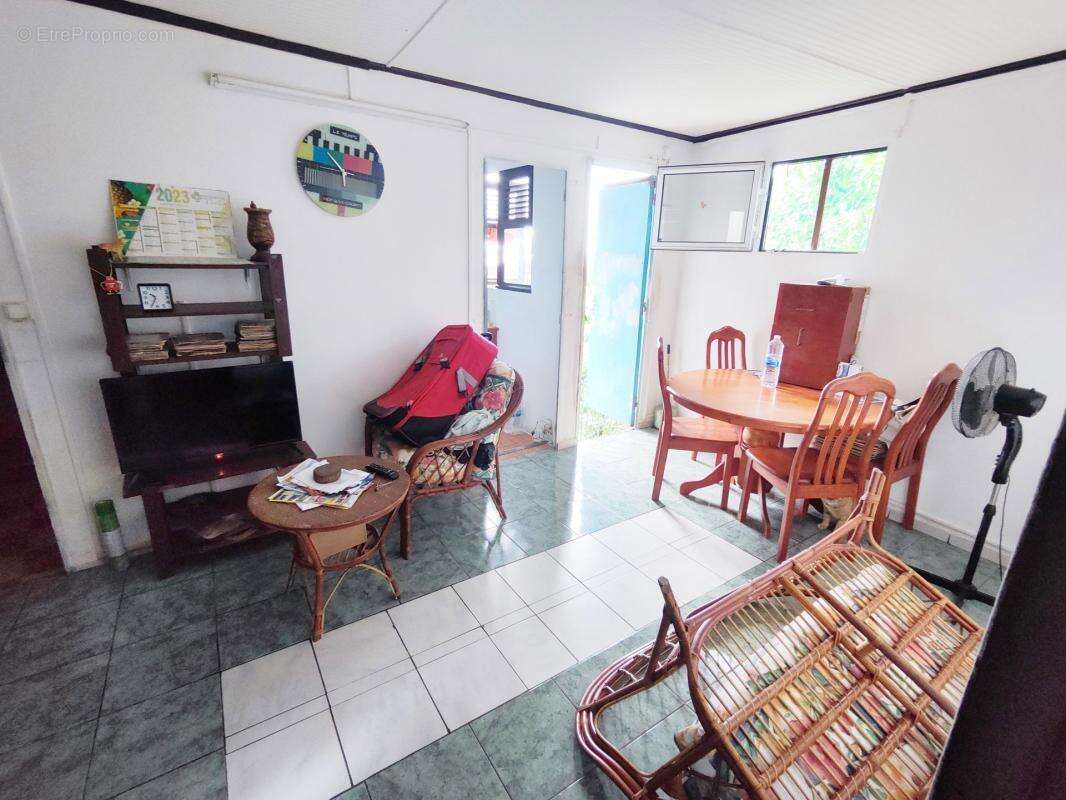 Maison à BASSE-TERRE