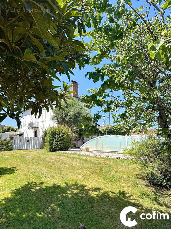 Maison 185 m² à Orleix  - photo 2