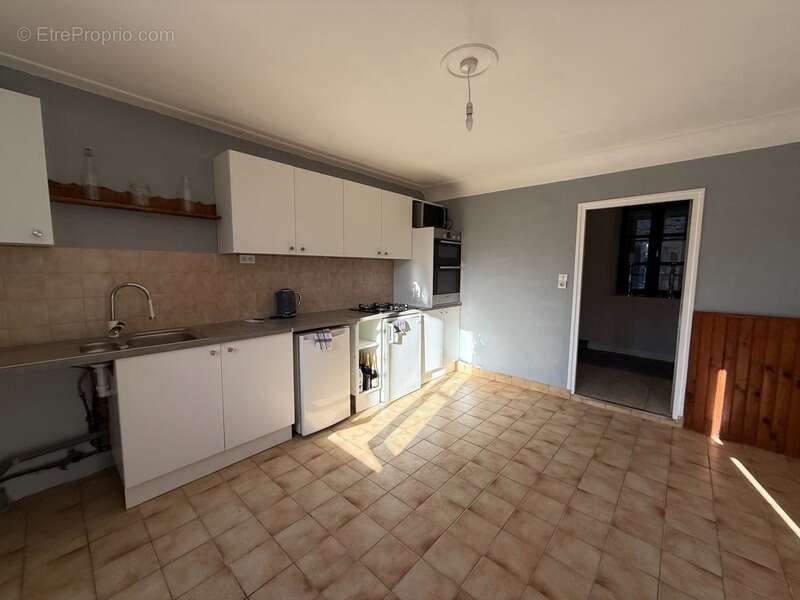 Maison à BUSSIERE-DUNOISE