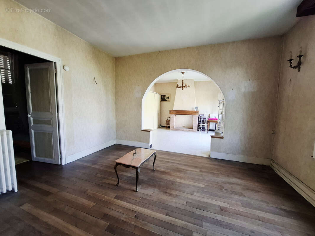 Maison à LUSIGNY-SUR-BARSE